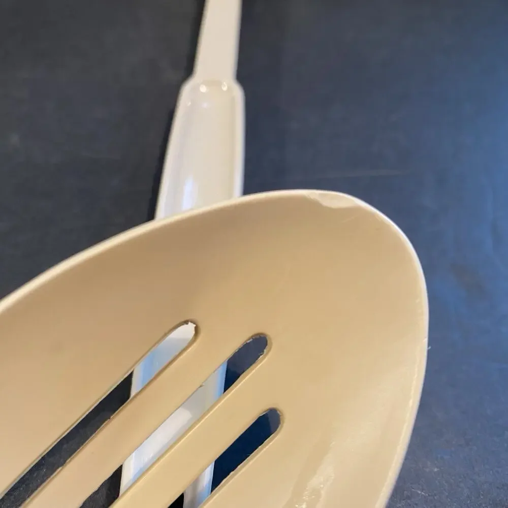 EKCO Almond Nylon Slotted Spoon & Ladle Vintage USA lot of 2